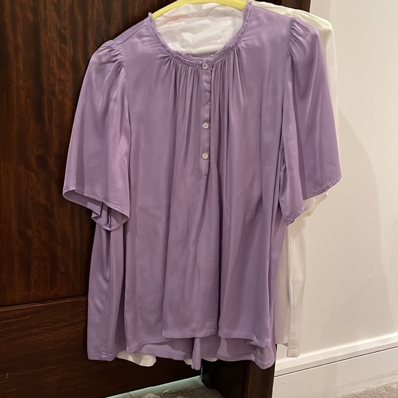 Raquel Allegra perfect condition rayon blouse with frayed collar. Size 3 l/xl - Picture 2 of 4